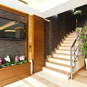 https://emerald.istanbul-turkeyhotels.com