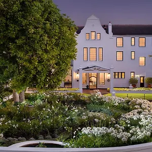 https://the-cellars-hohenort.capetown-hotels.net